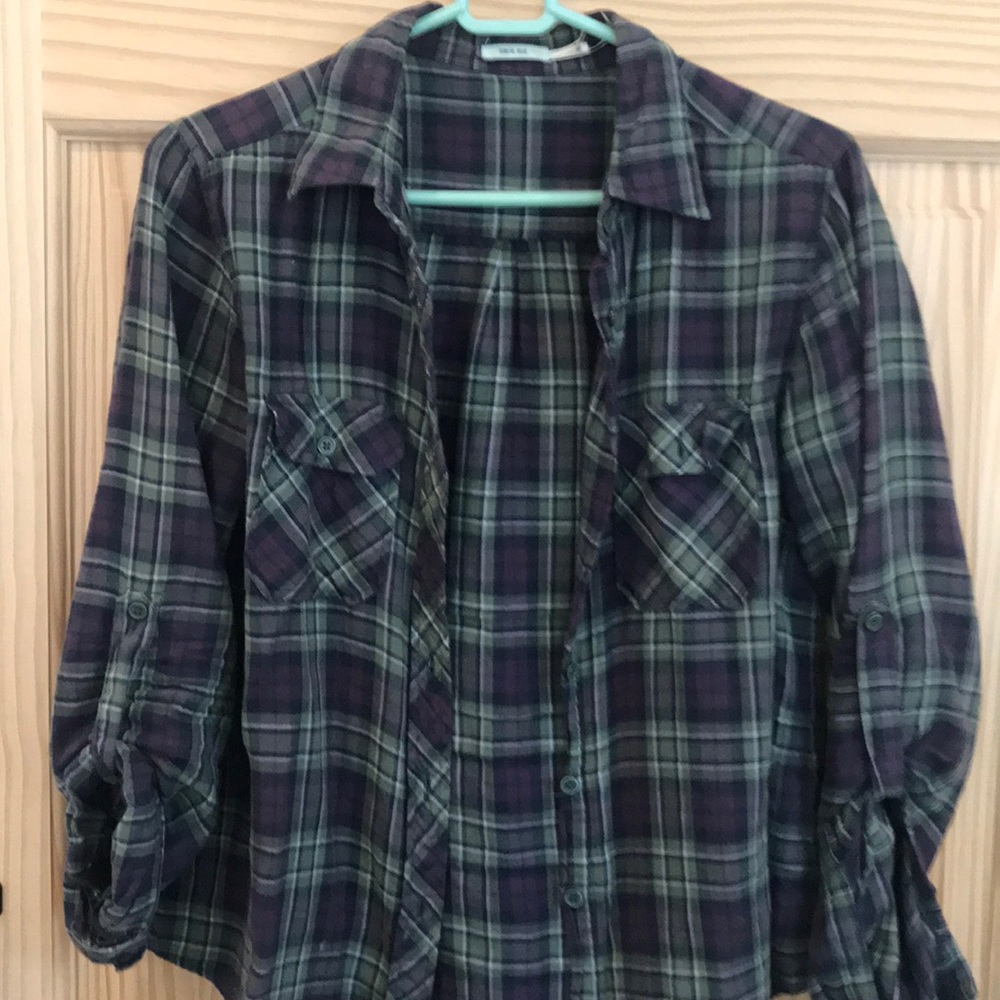 URBAN OUTFITTERS soft flannel size small